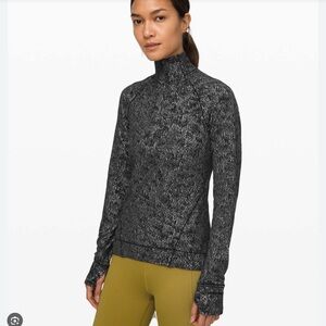 Lululemon Outrun the Elements 1/2 Zip
Misted Jacquard Black White 2